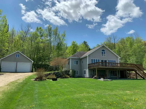 25 Leland Lane Glover VT 05839