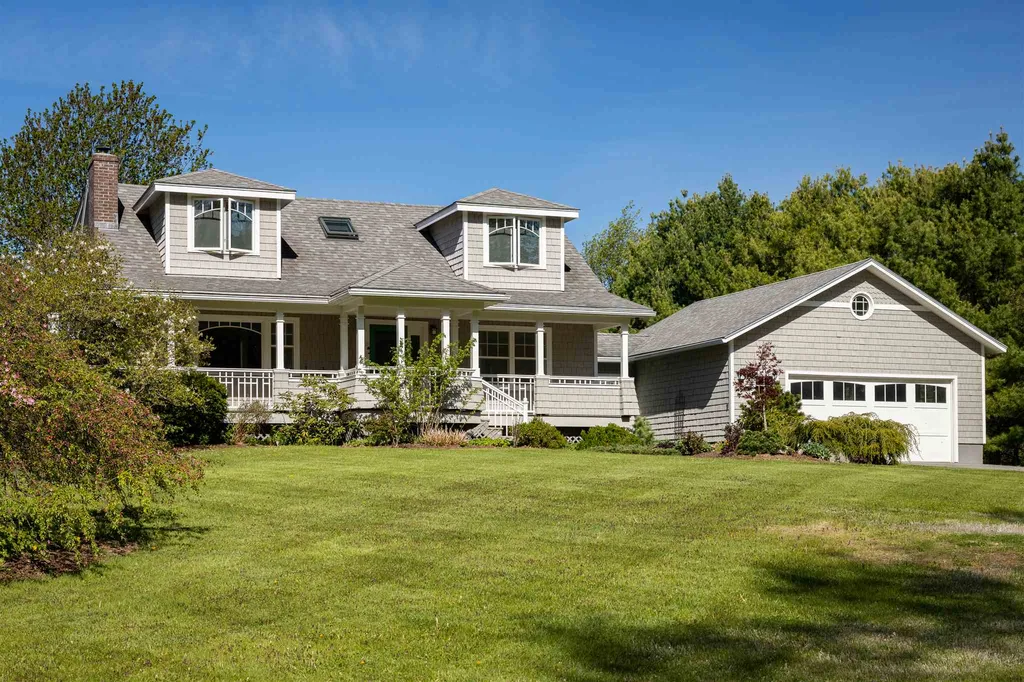 2678 Dorset Street Charlotte VT 05445