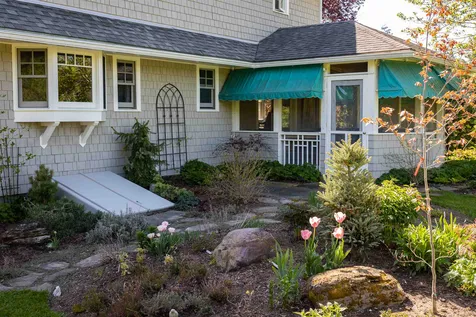 2678 Dorset Street Charlotte VT 05445