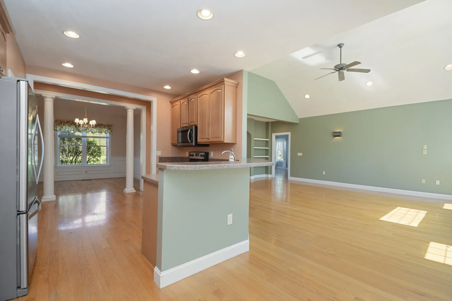 72 South Road Deerfield NH 03037