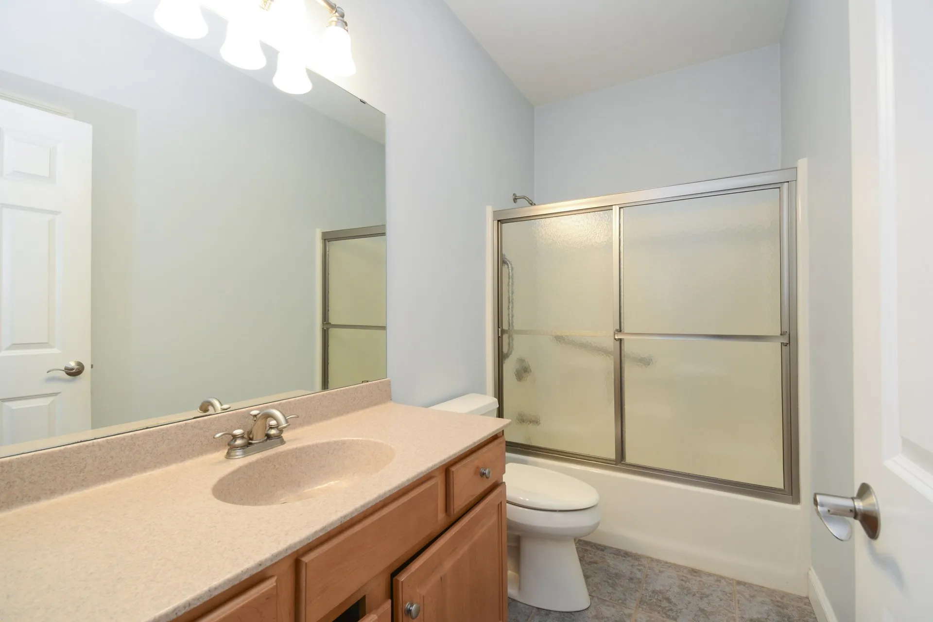 72 South Road Deerfield NH 03037