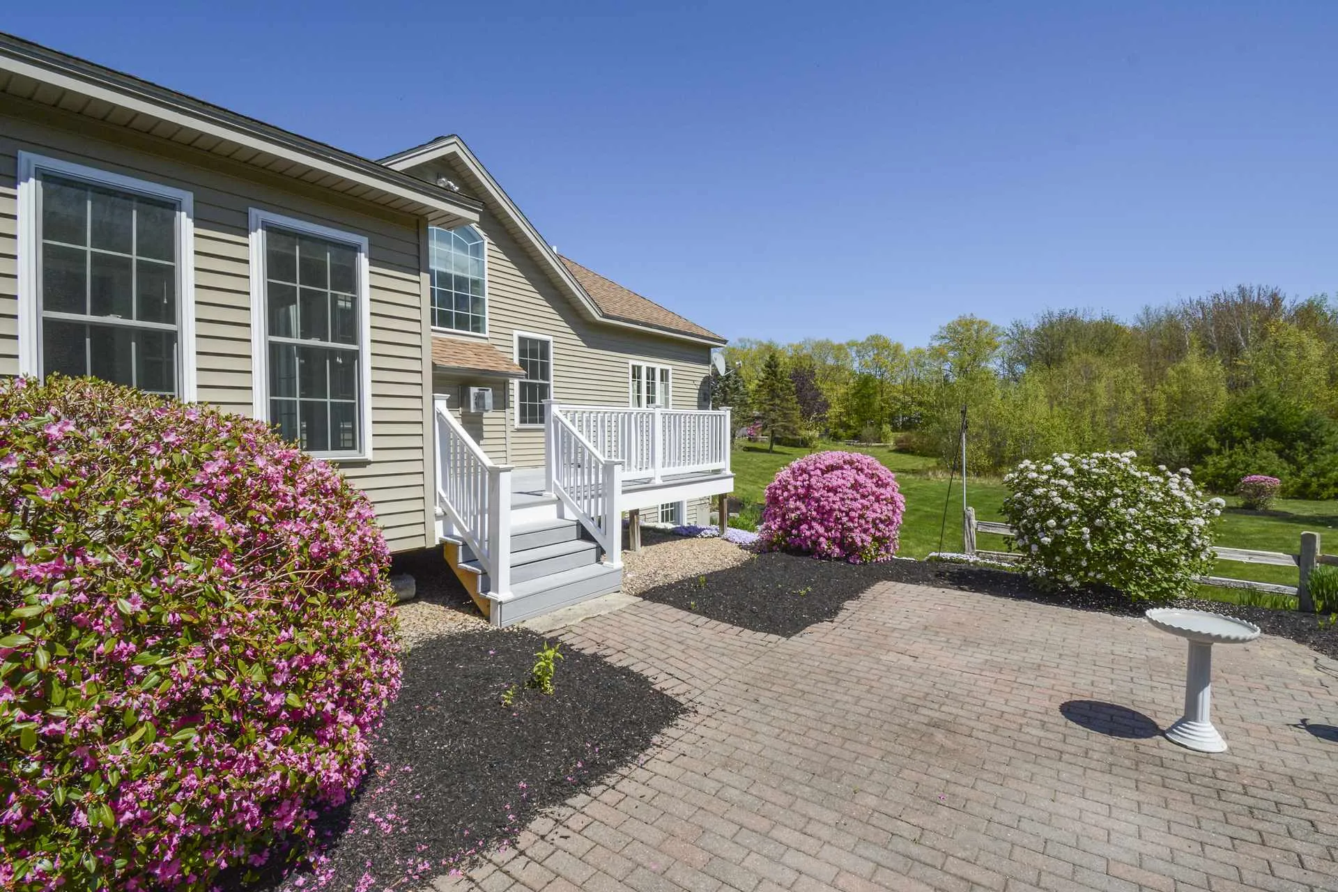 72 South Road Deerfield NH 03037