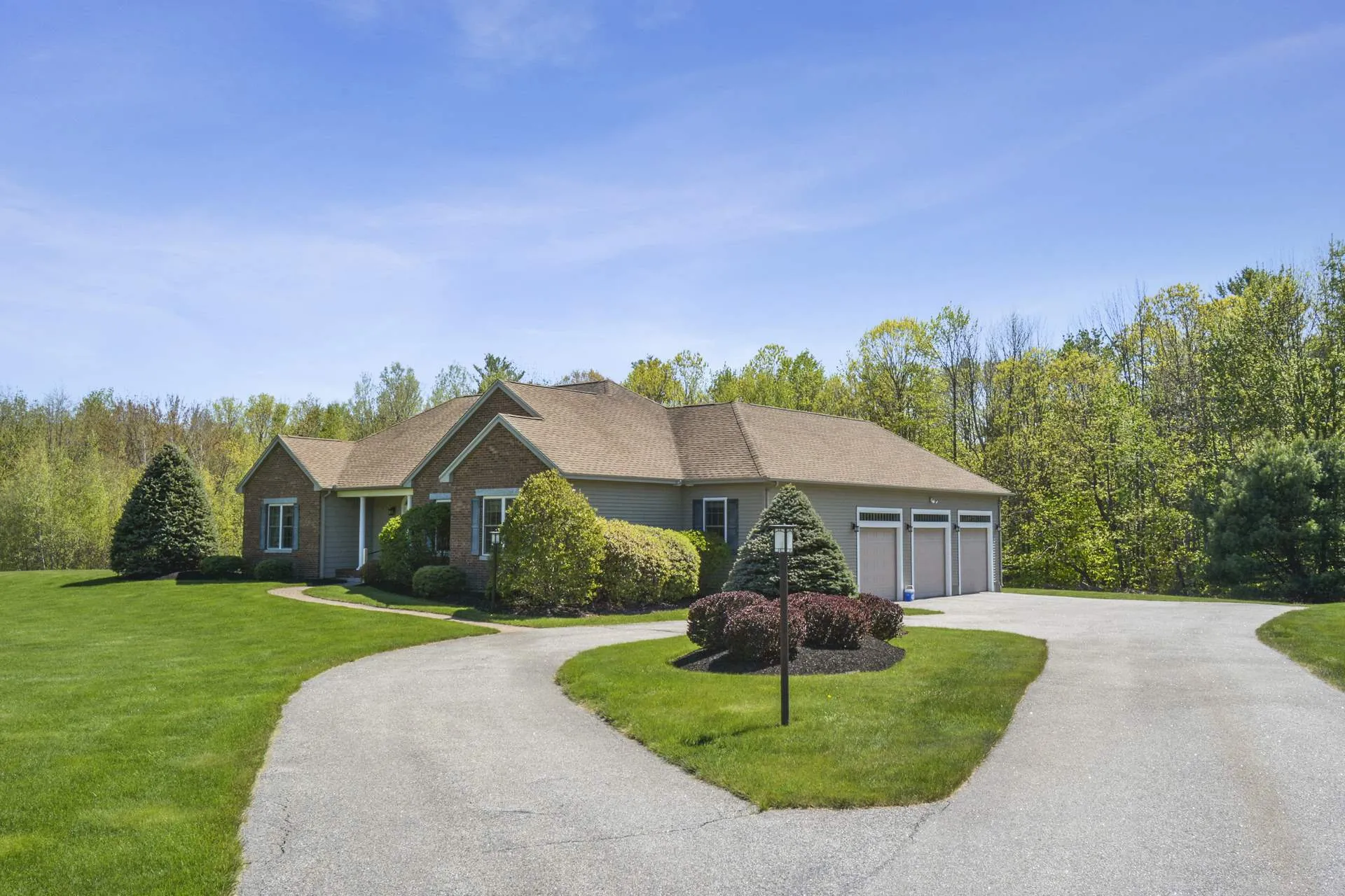72 South Road Deerfield NH 03037