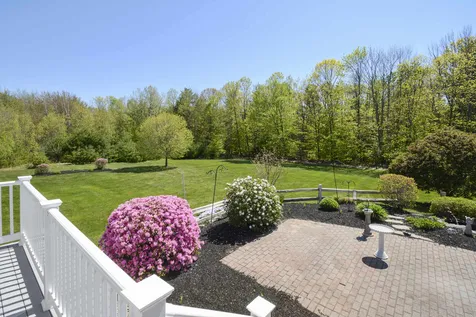 72 South Road Deerfield NH 03037