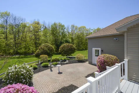 72 South Road Deerfield NH 03037