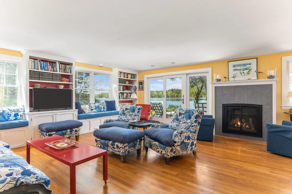113 Spur Road Dover NH 03820