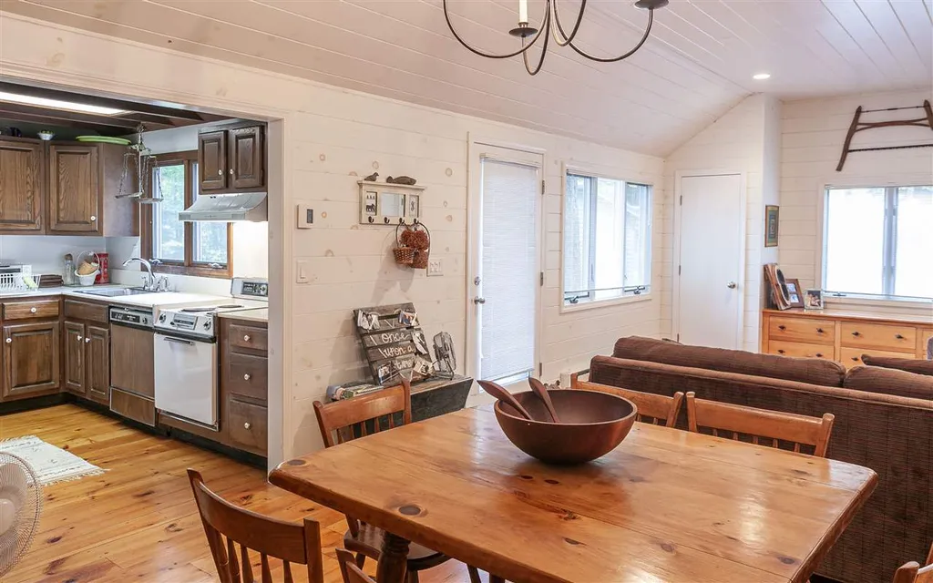 53 Howeville Road Fitzwilliam NH 03447