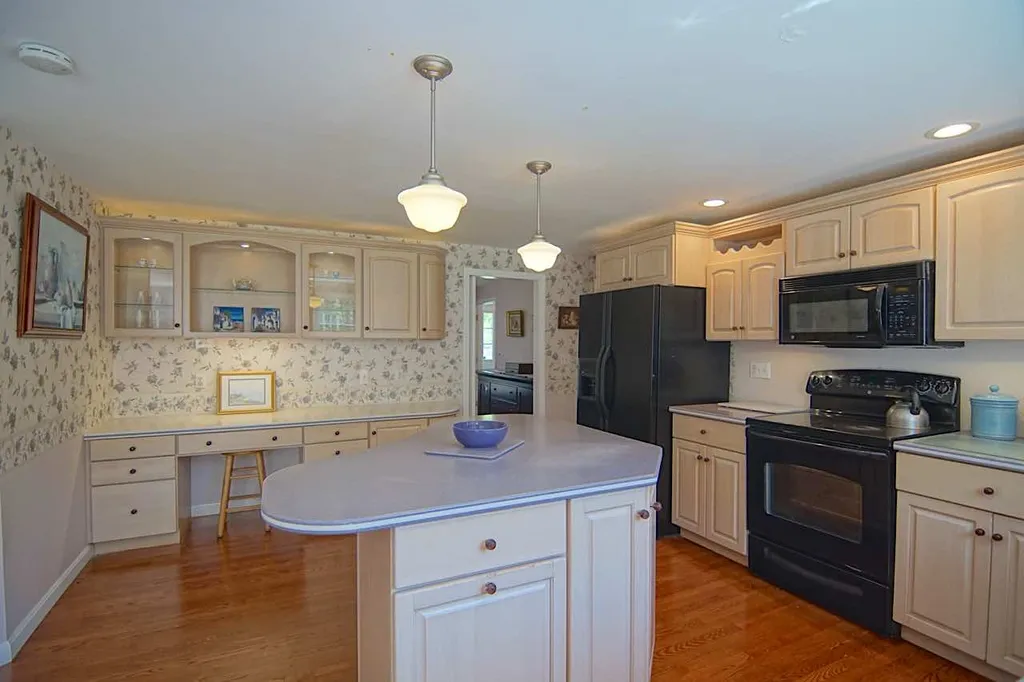 15 Recreation Road Rye NH 03870-2422