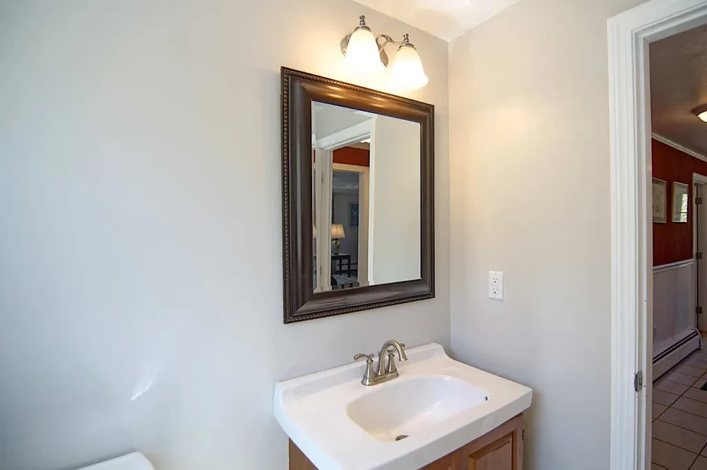15 Recreation Road Rye NH 03870-2422