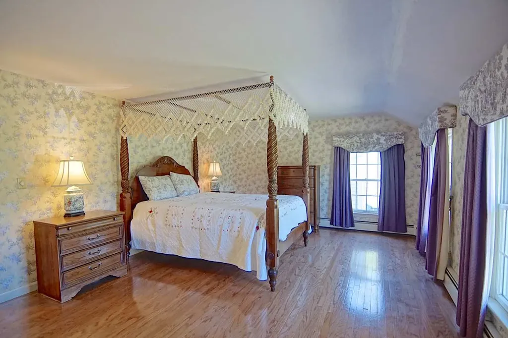 15 Recreation Road Rye NH 03870-2422