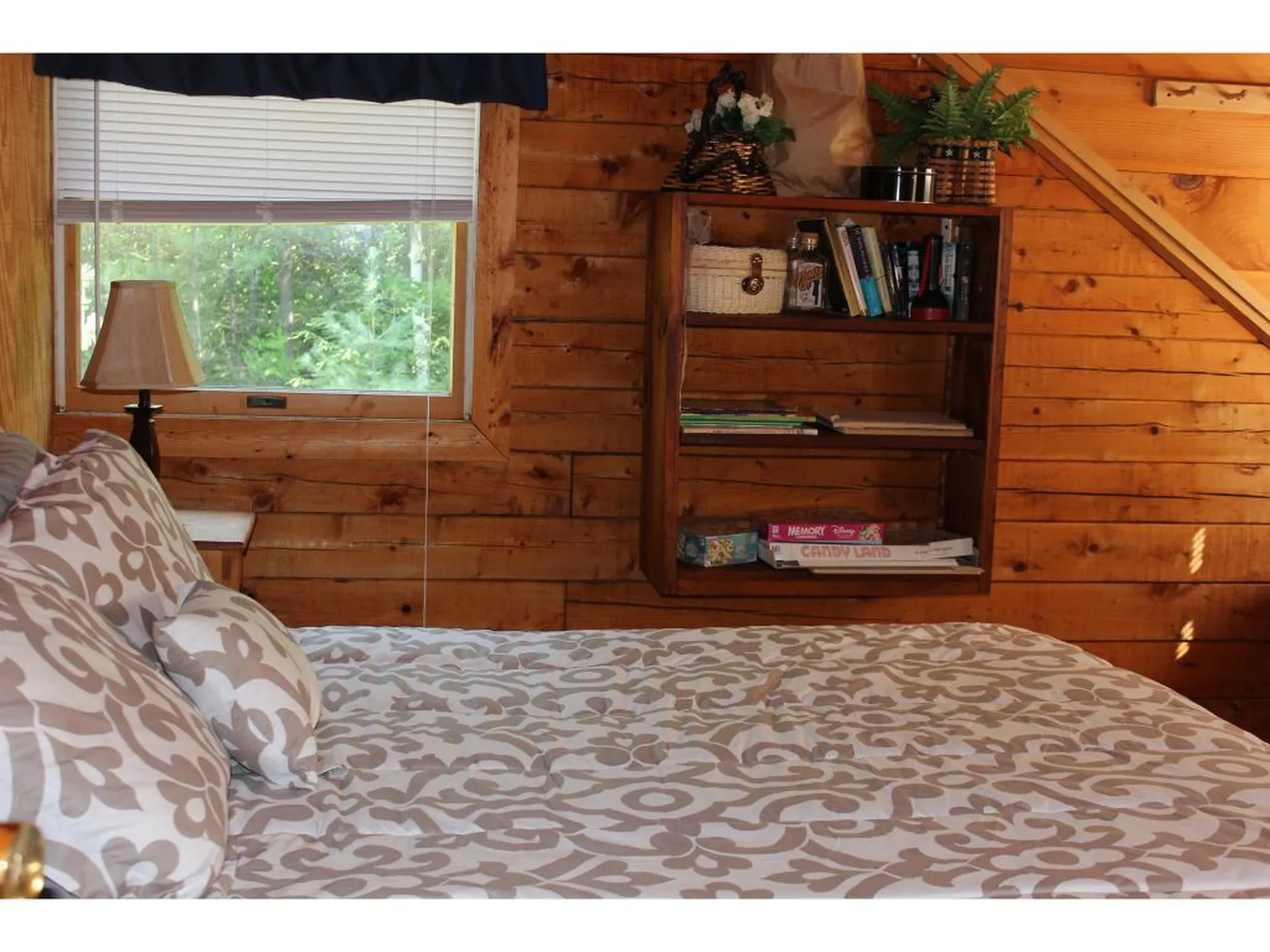 62 Landman Lane Jamaica VT 05343
