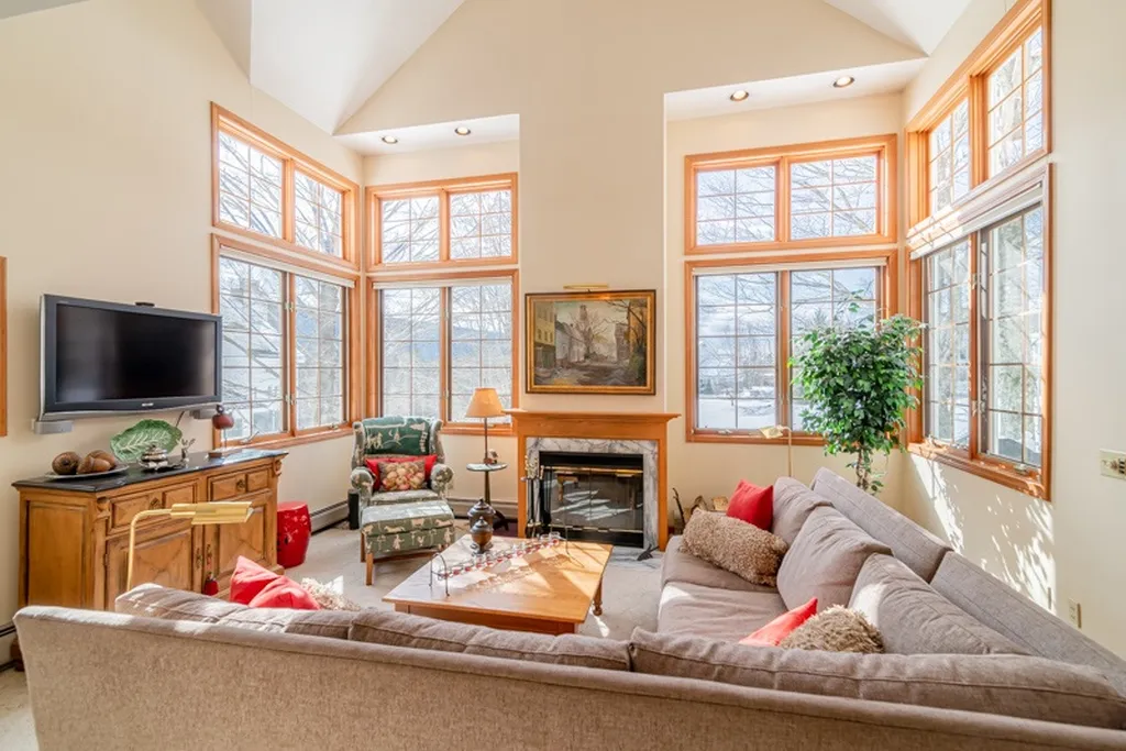 186 Village At Ormsby Hill Manchester VT 05255