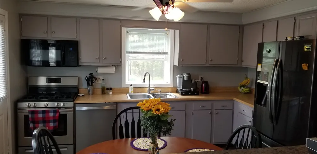 13 Donna Drive Pembroke NH 03275
