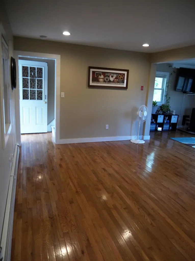16 Prospect Street Hillsborough NH 03244