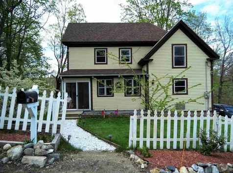16 Prospect Street Hillsborough NH 03244