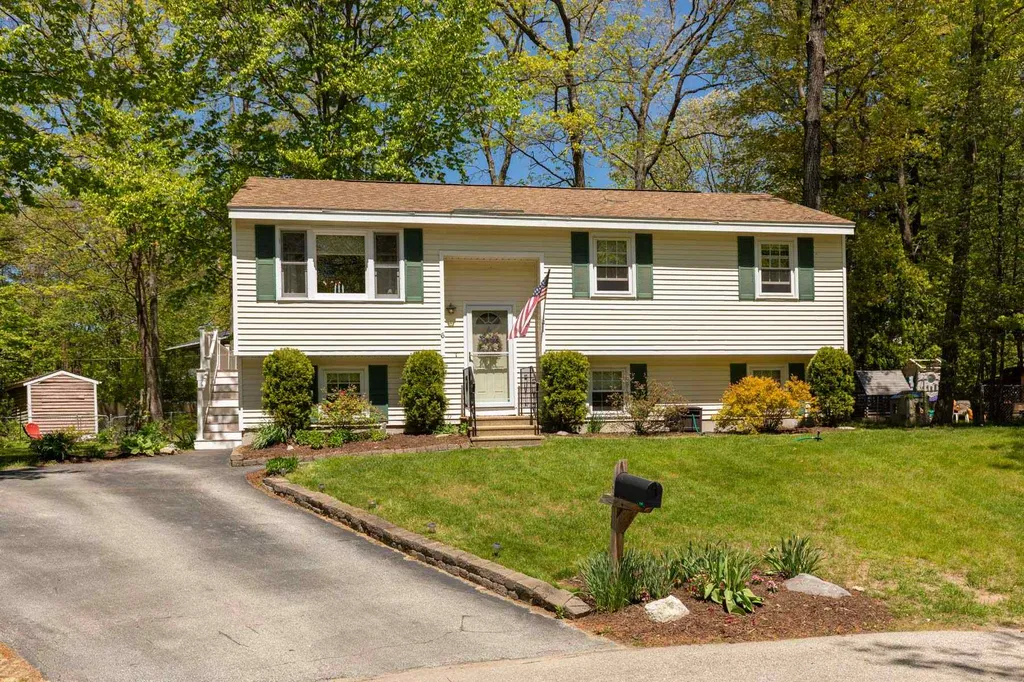 6 Adonis Court Concord NH 03303