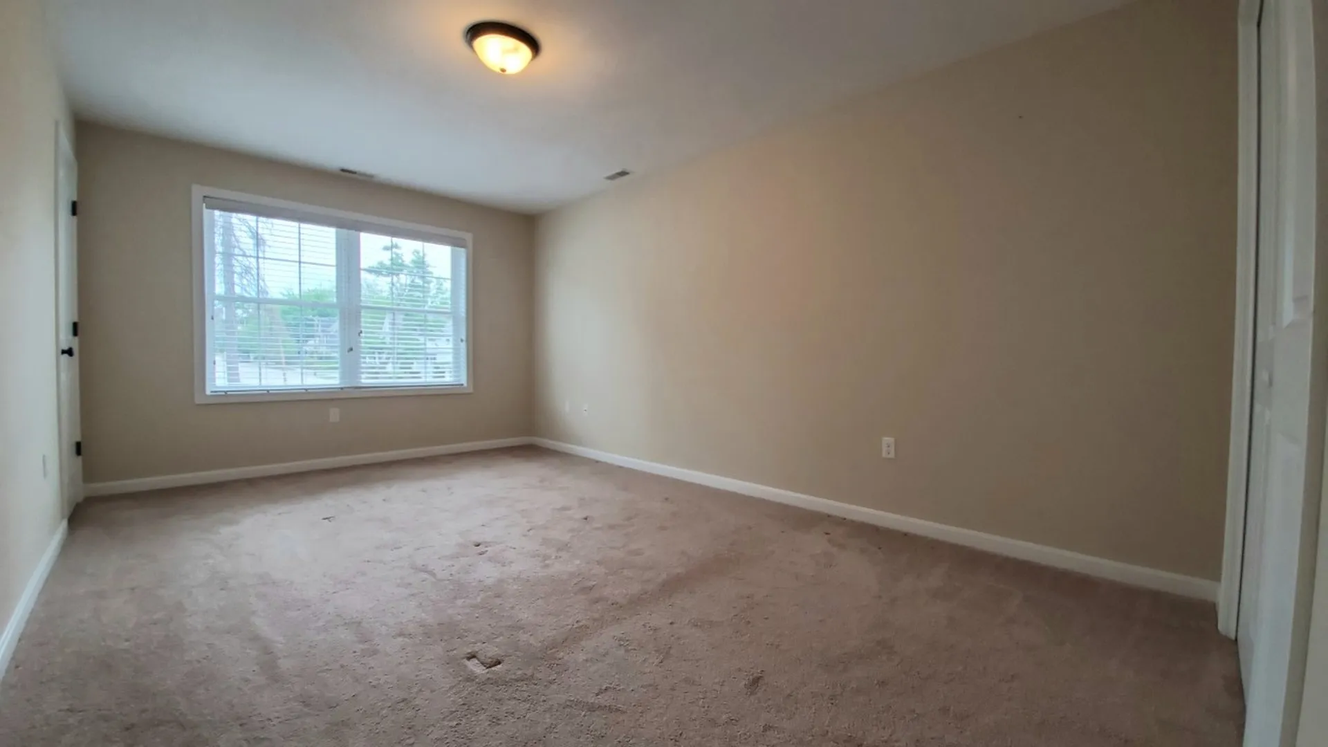371 Myrtle Street Manchester NH 03104