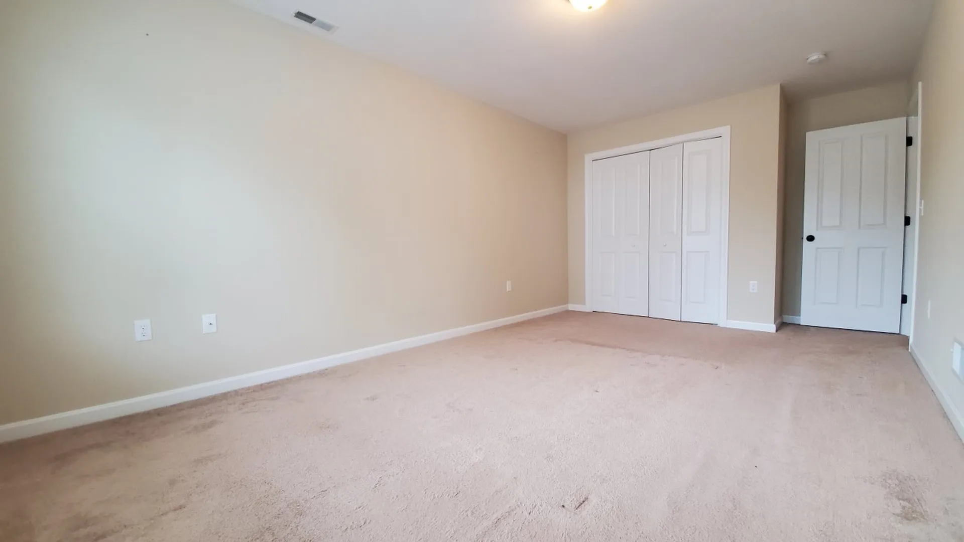 371 Myrtle Street Manchester NH 03104