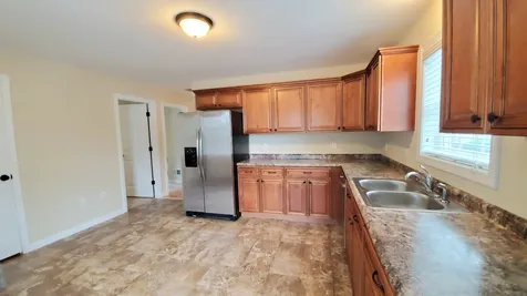 371 Myrtle Street Manchester NH 03104