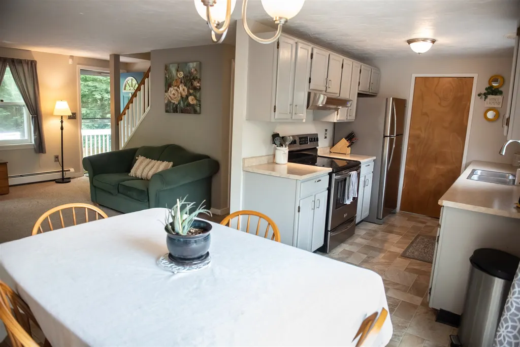 74 Harvey Lake Road Northwood NH 03261