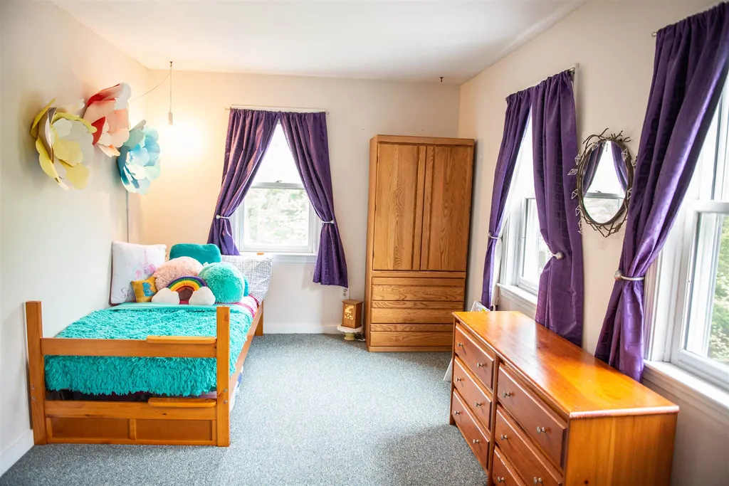 74 Harvey Lake Road Northwood NH 03261