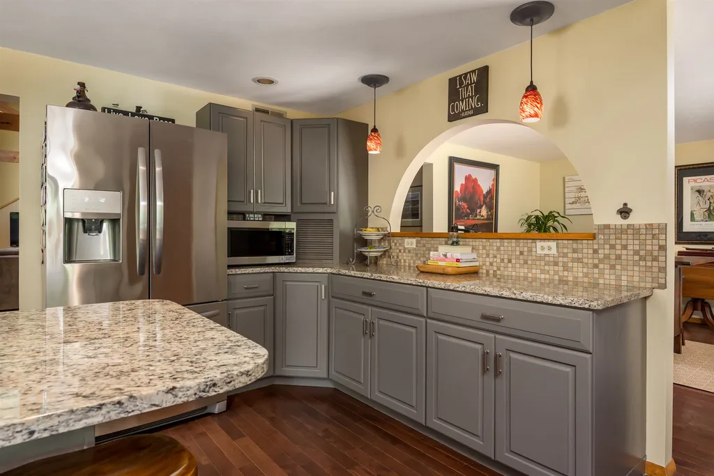 9 Beau Monde Drive North Hampton NH 03862