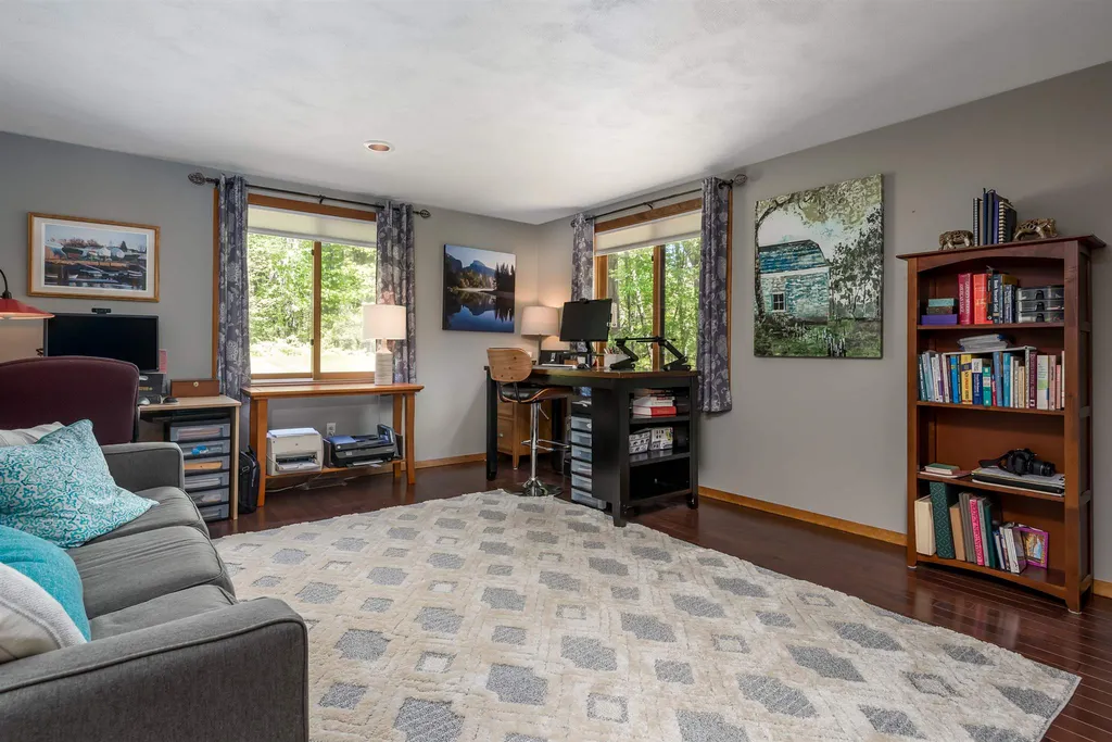 9 Beau Monde Drive North Hampton NH 03862