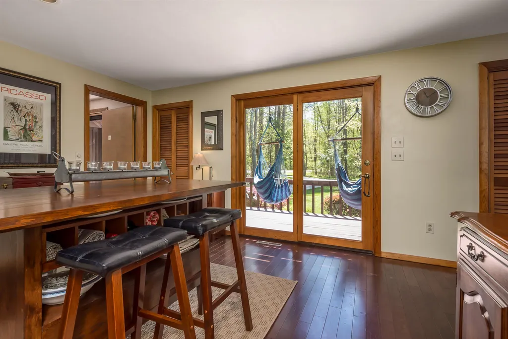 9 Beau Monde Drive North Hampton NH 03862