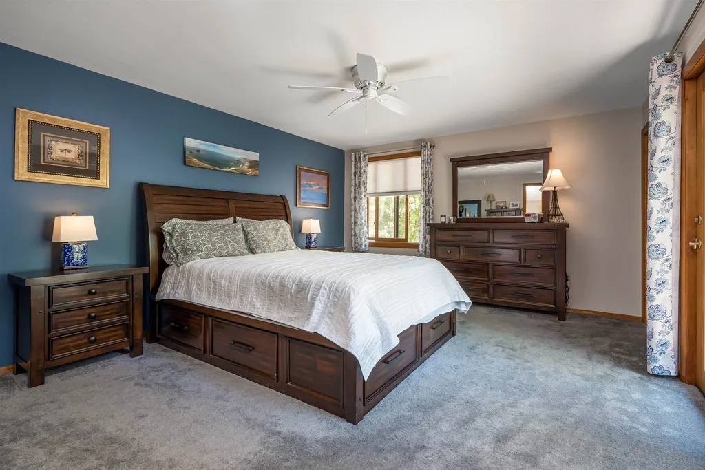 9 Beau Monde Drive North Hampton NH 03862