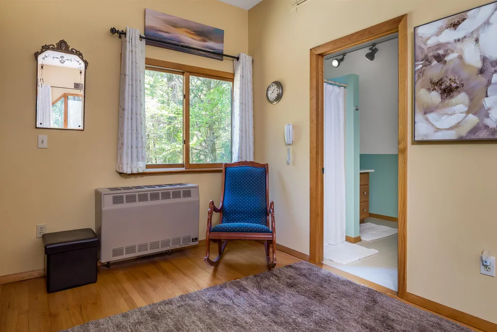 9 Beau Monde Drive North Hampton NH 03862