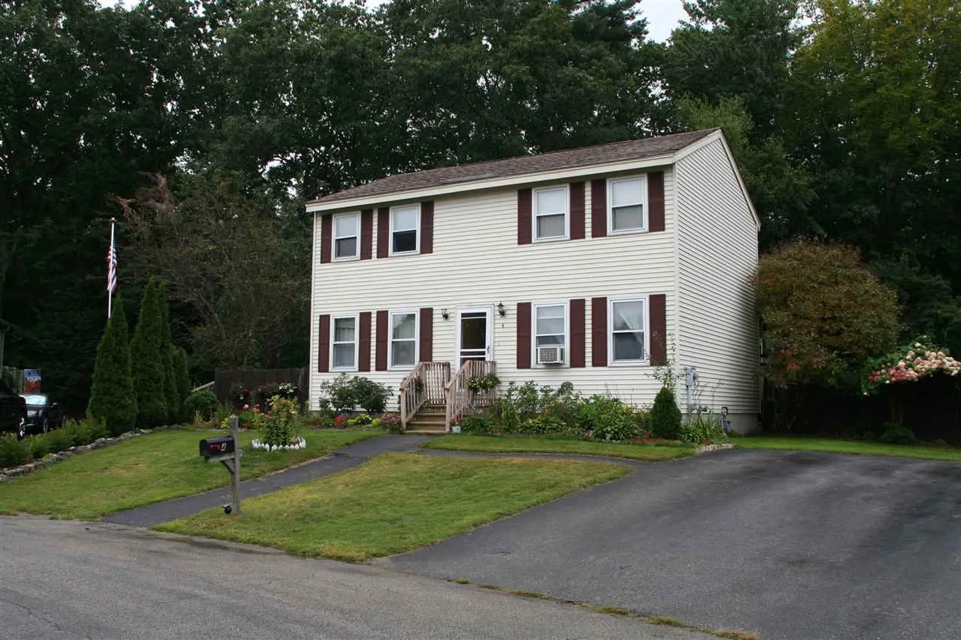 4 Clover Court Concord NH 03303