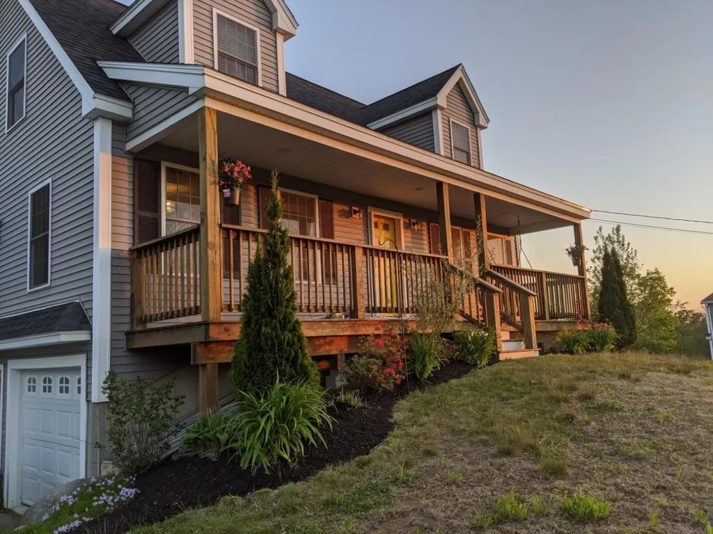 87a Pond Street Newton NH 03858