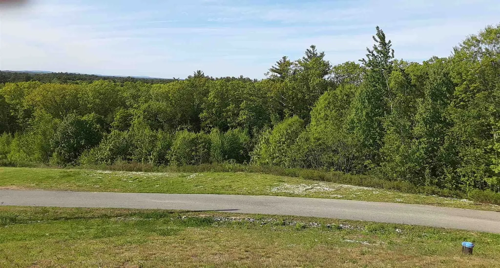 87a Pond Street Newton NH 03858