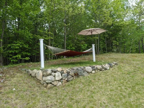 87a Pond Street Newton NH 03858