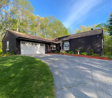 23 Whippoorwill Drive Newton NH 03858