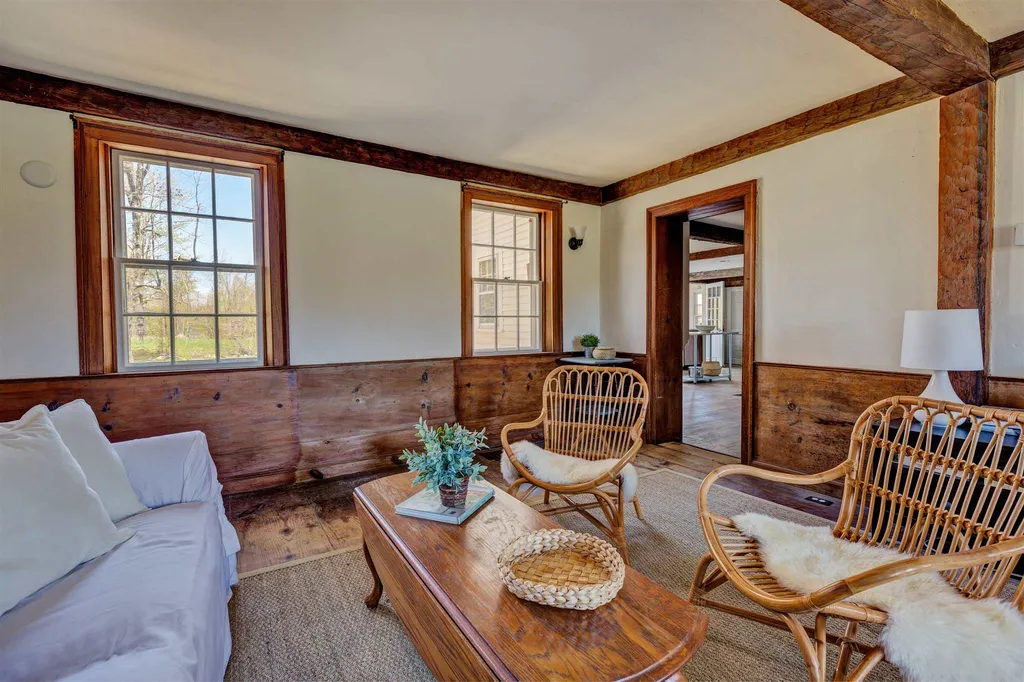170 Morgan Hill Road New London NH 03257