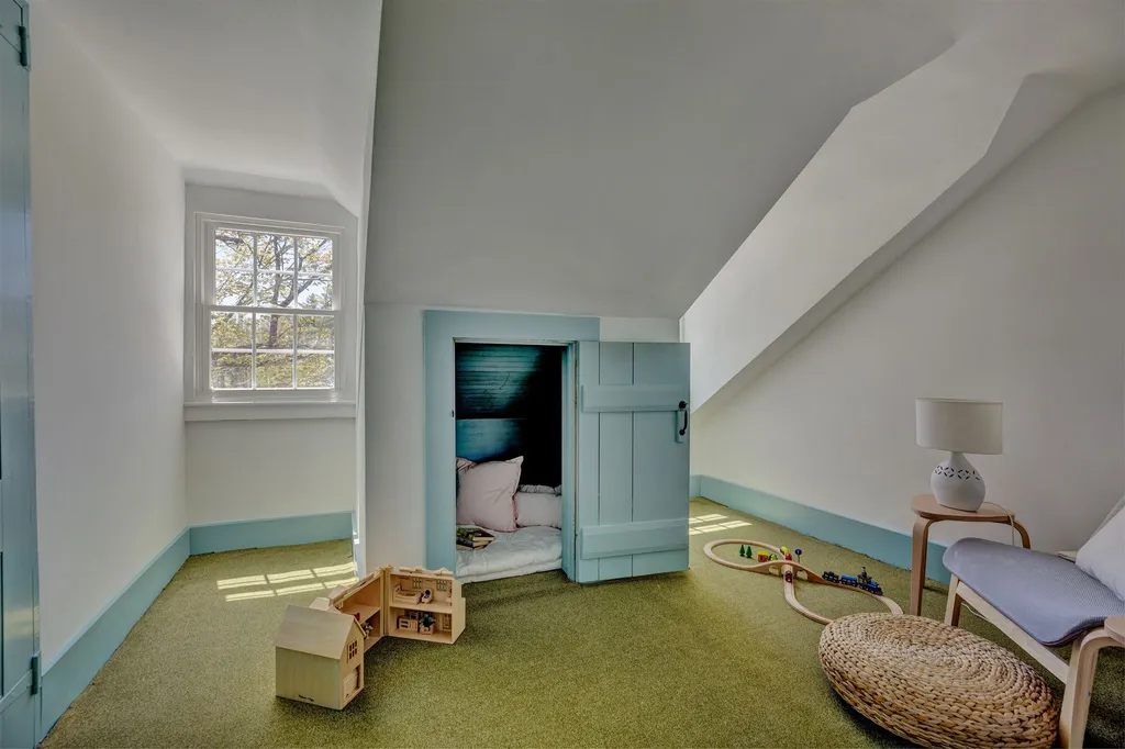 170 Morgan Hill Road New London NH 03257