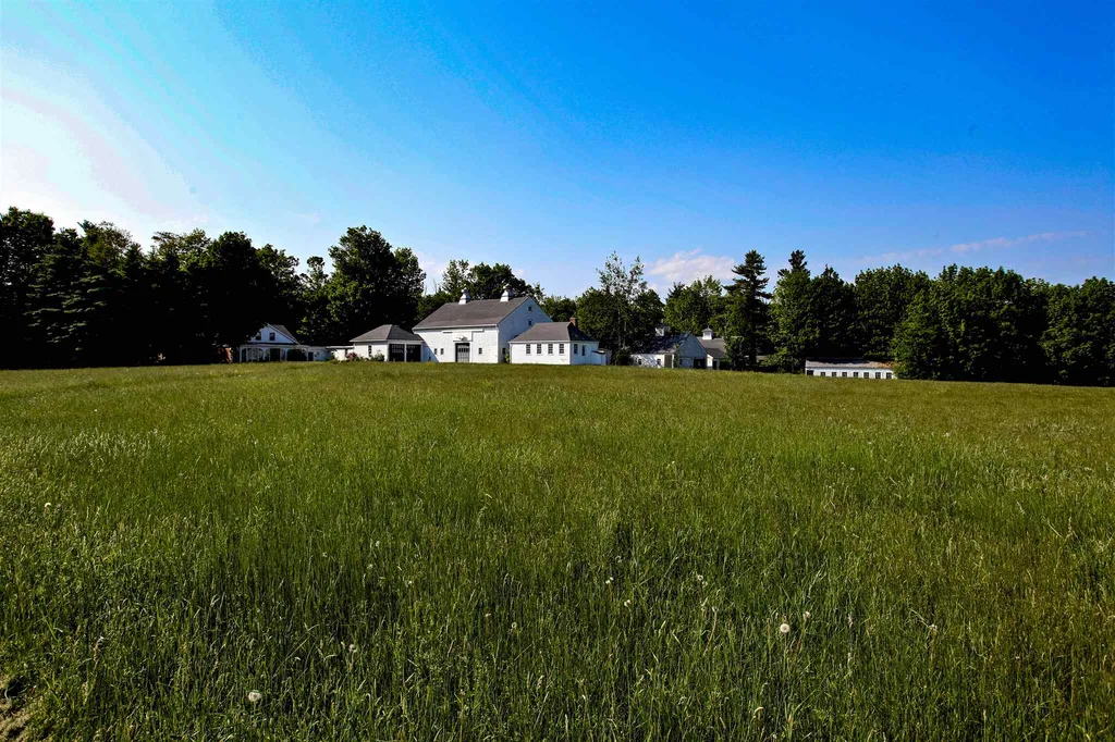 170 Morgan Hill Road New London NH 03257
