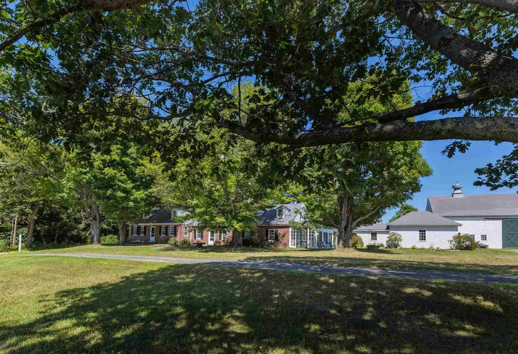 170 Morgan Hill Road New London NH 03257