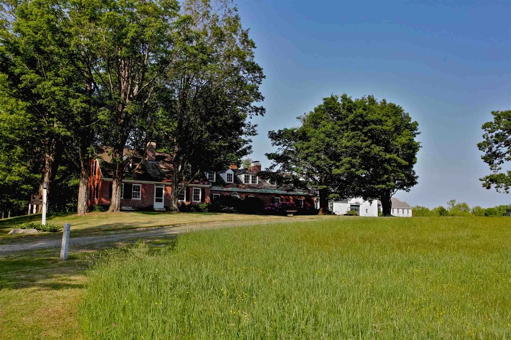 170 Morgan Hill Road New London NH 03257