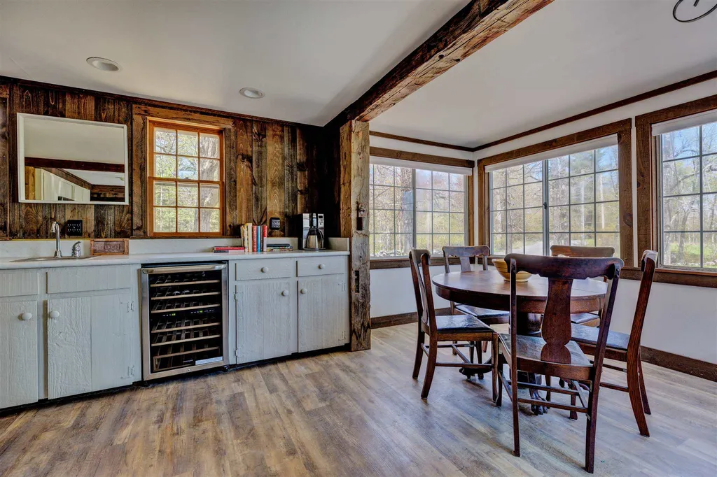 170 Morgan Hill Road New London NH 03257