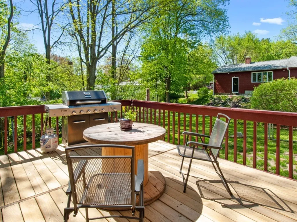 7 Yvonne Street Rochester NH 03867