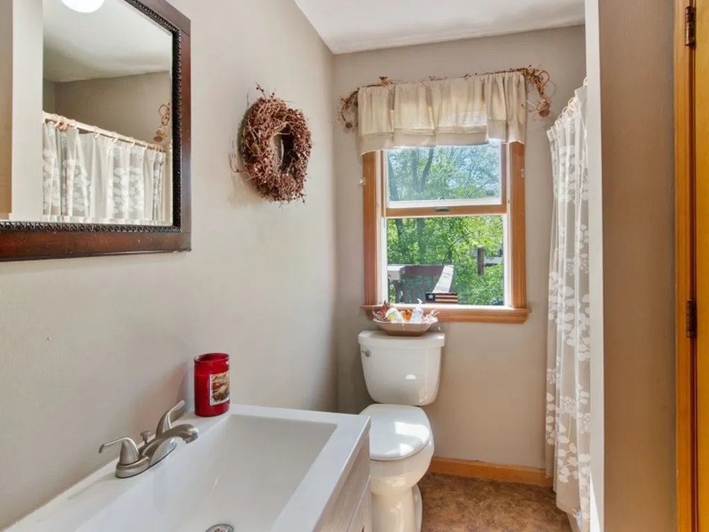 7 Yvonne Street Rochester NH 03867