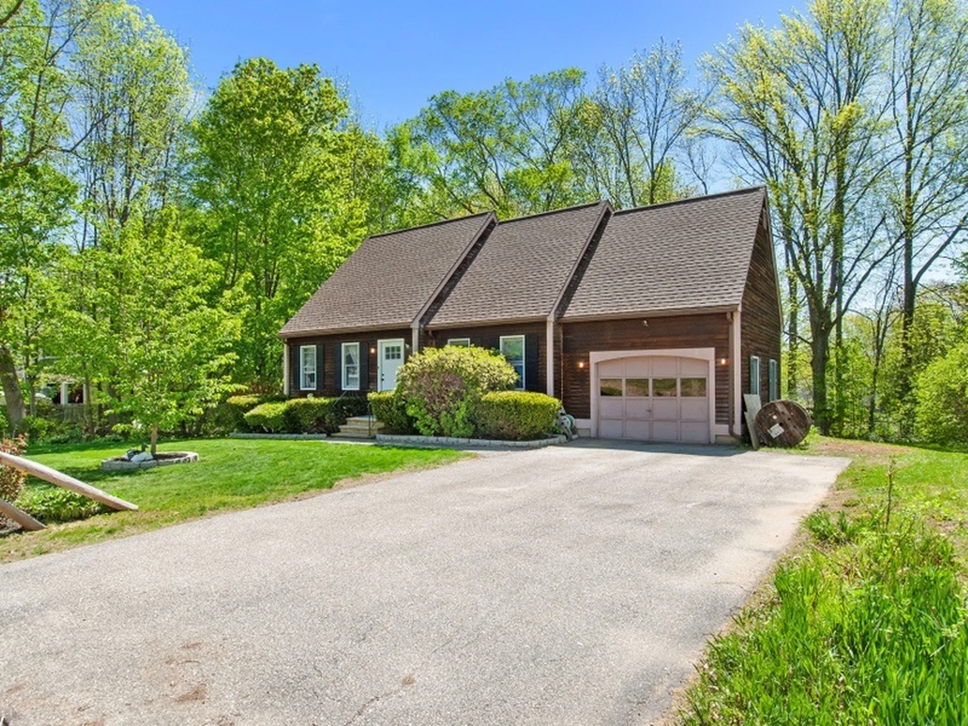 7 Yvonne Street Rochester NH 03867