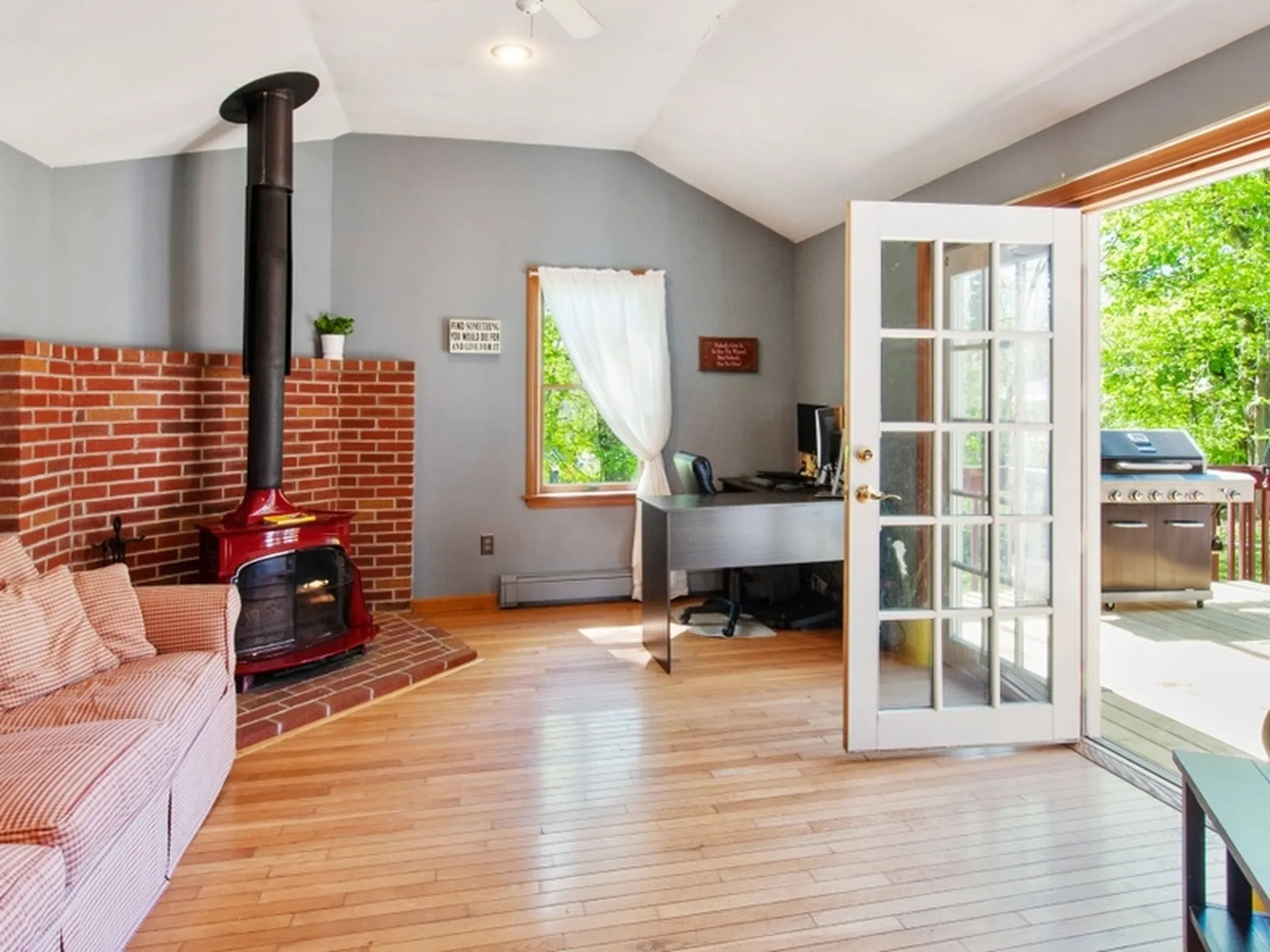 7 Yvonne Street Rochester NH 03867