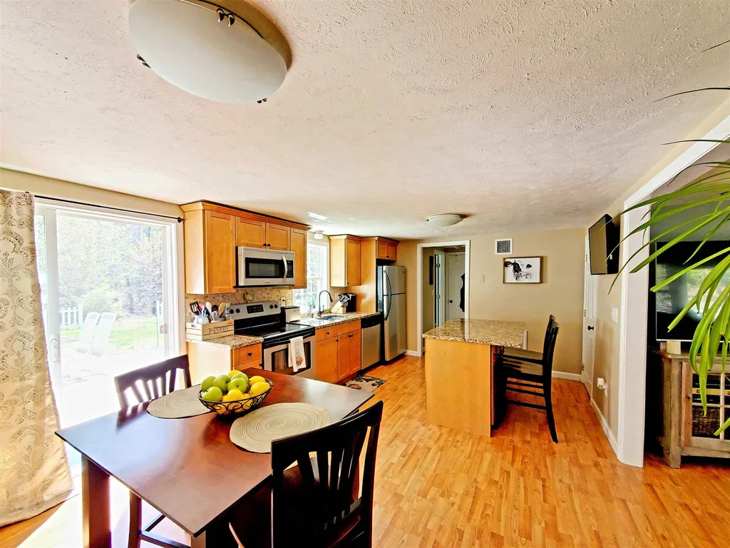 19b Deerwood Drive Amherst NH 03031