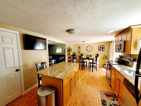 19b Deerwood Drive Amherst NH 03031