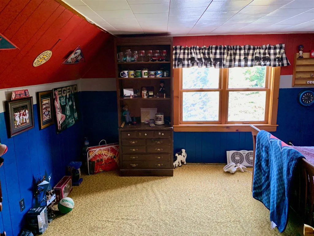 1673 Halls Stream Road Pittsburg NH 03592