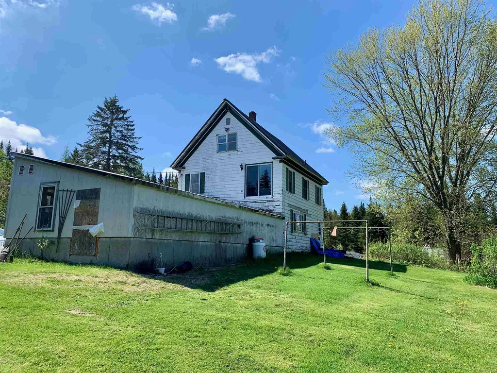 1673 Halls Stream Road Pittsburg NH 03592