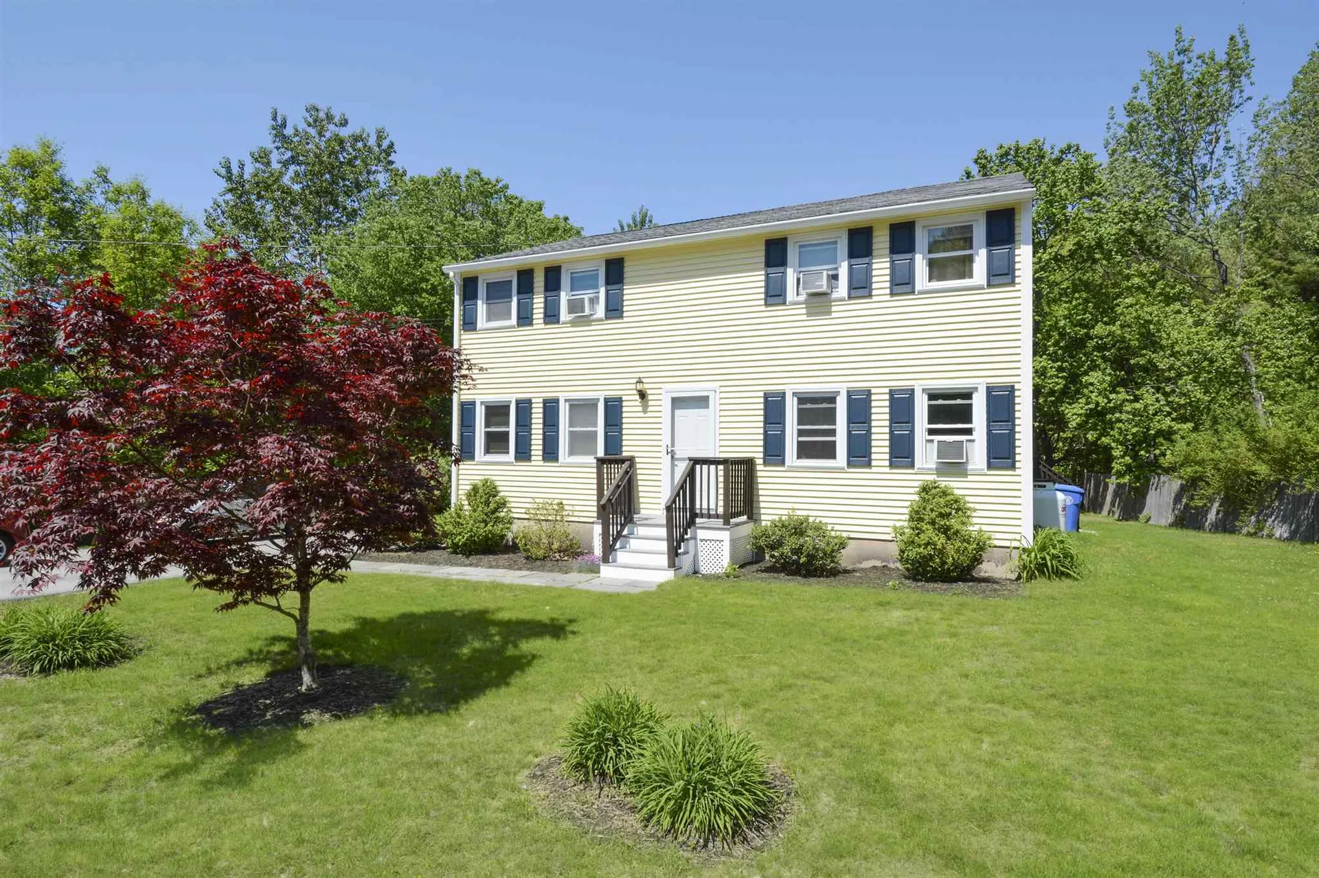 11 Kim Avenue Londonderry NH 03053